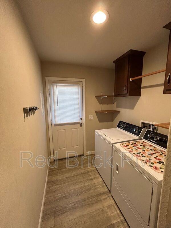 11735 Olive Ave - Photo 4 of 10