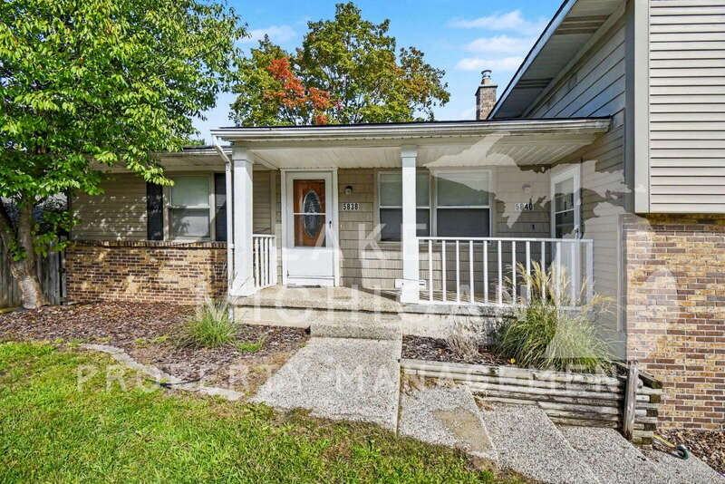 5838 Christie Ave Se - Photo 2 of 22