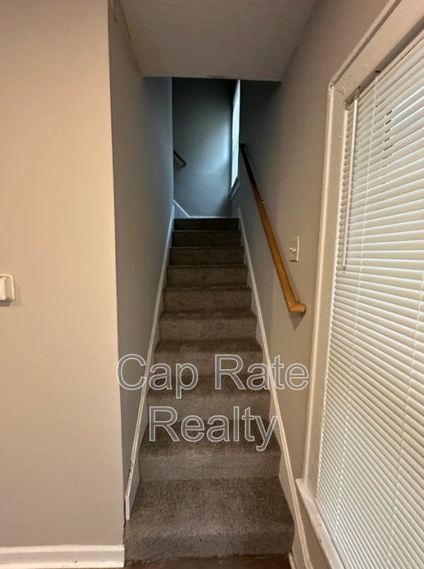 55 S Wayne Ave - Photo 7 of 10