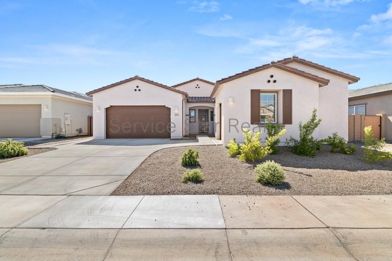 3237 E Craftsman Ln - Photo 2 of 38