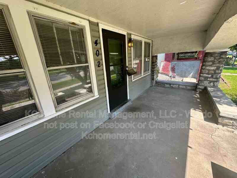 402 Van Brunt Blvd - Photo 5 of 37