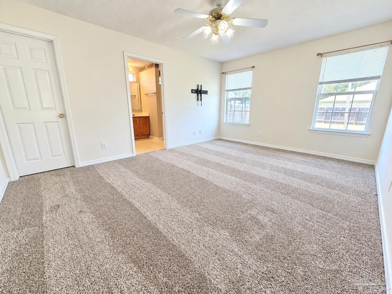 2497 Redoubt Ave - Photo 5 of 11