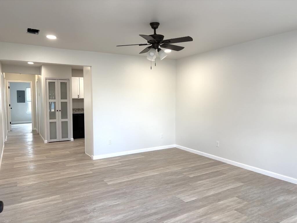 2303 College Ave - Photo 2 of 14