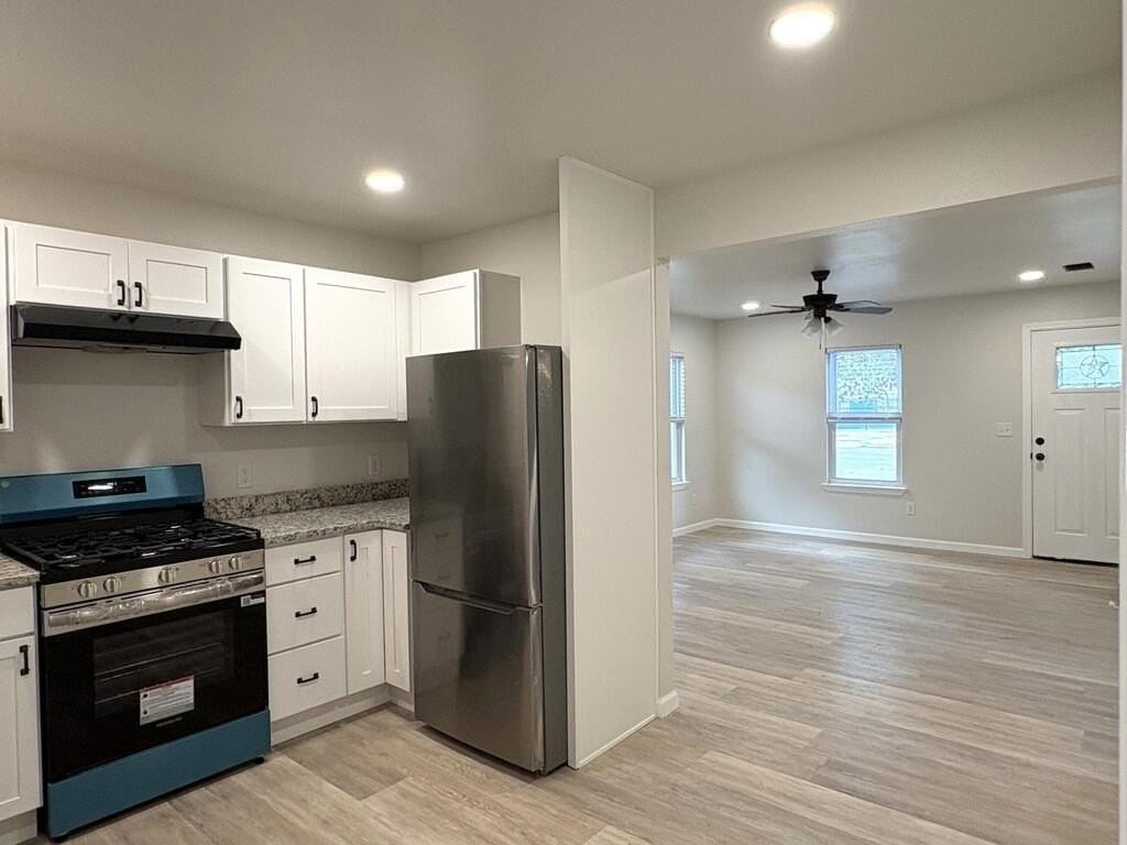 2303 College Ave - Photo 7 of 14