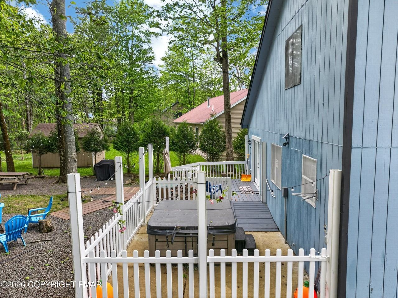 3335 Woodland Dr - Photo 4 of 50