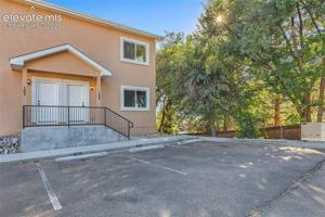 featured image of 2220 E La Salle St #108