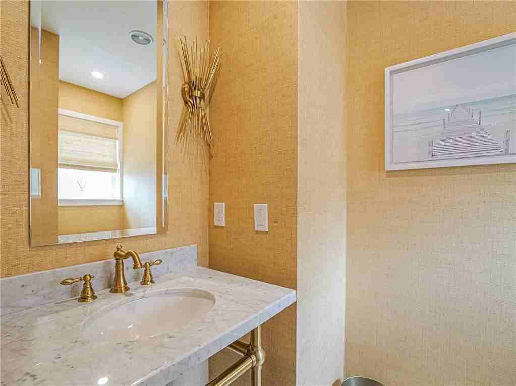 1374 Coral Park Ln #803 - Photo 4 of 36