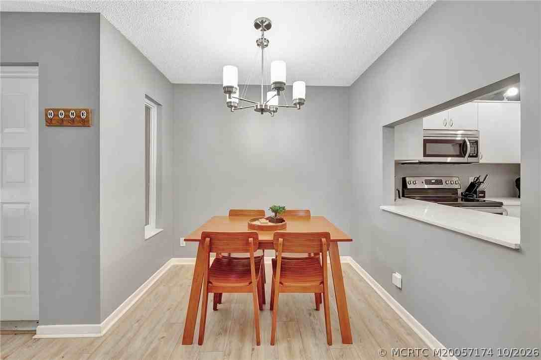 1965 Sw Silver Pine Way #118D - Photo 7 of 30