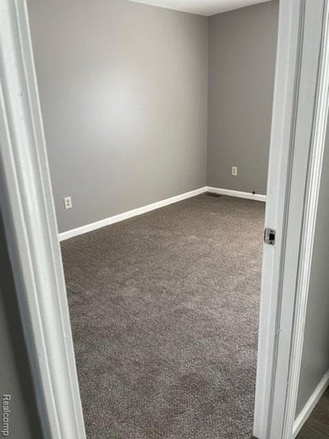 8259 Merrill St - Photo 3 of 11