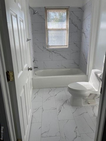 8259 Merrill St - Photo 5 of 11