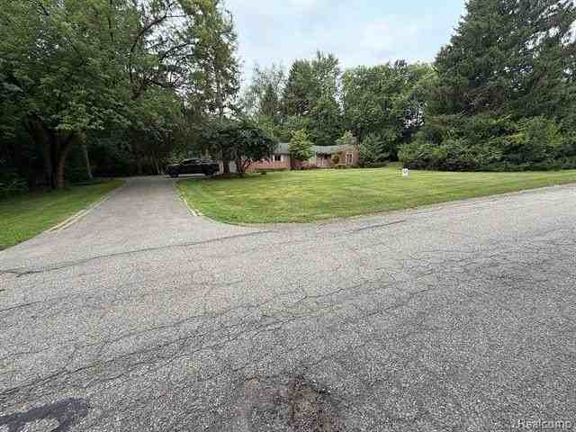 3520 Rayburn Rd - Photo 3 of 26