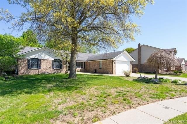 11681 Bannister Ct - Photo 3 of 37