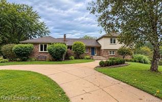 featured image of 3145 N Latson Rd