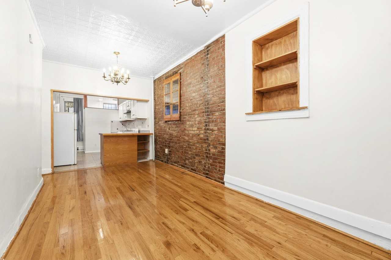 151 Berry St - Photo 3 of 8