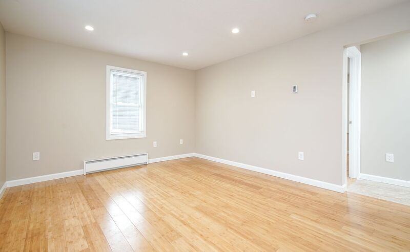 62 Suffield St #D - Photo 6 of 13