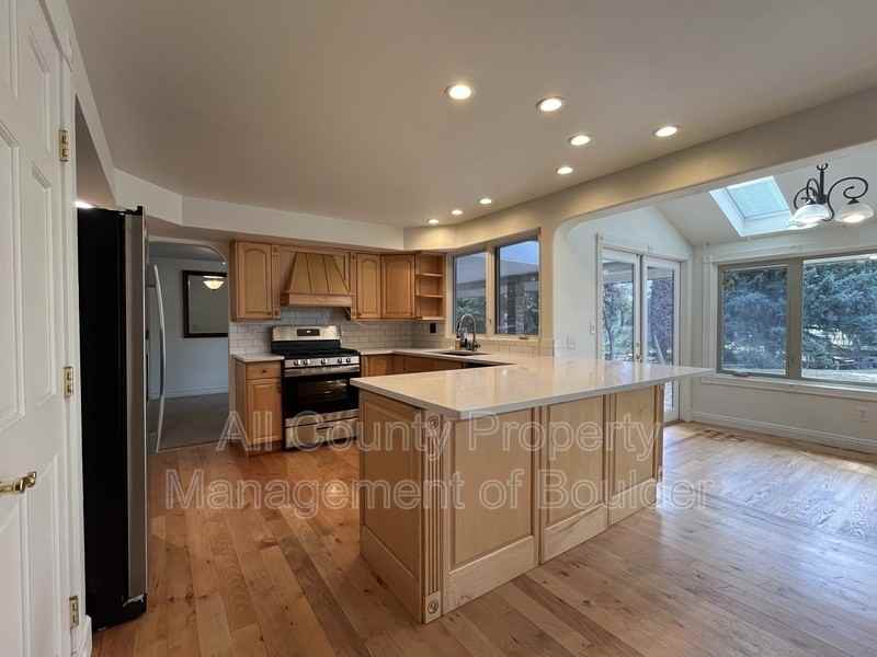 4453 Pali Way - Photo 6 of 30