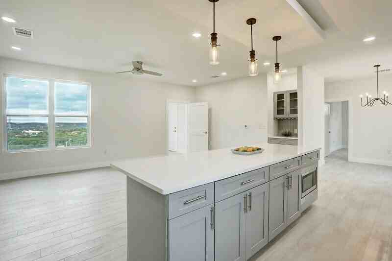4300 Mansfield Dam Rd #531 - Photo 6 of 32