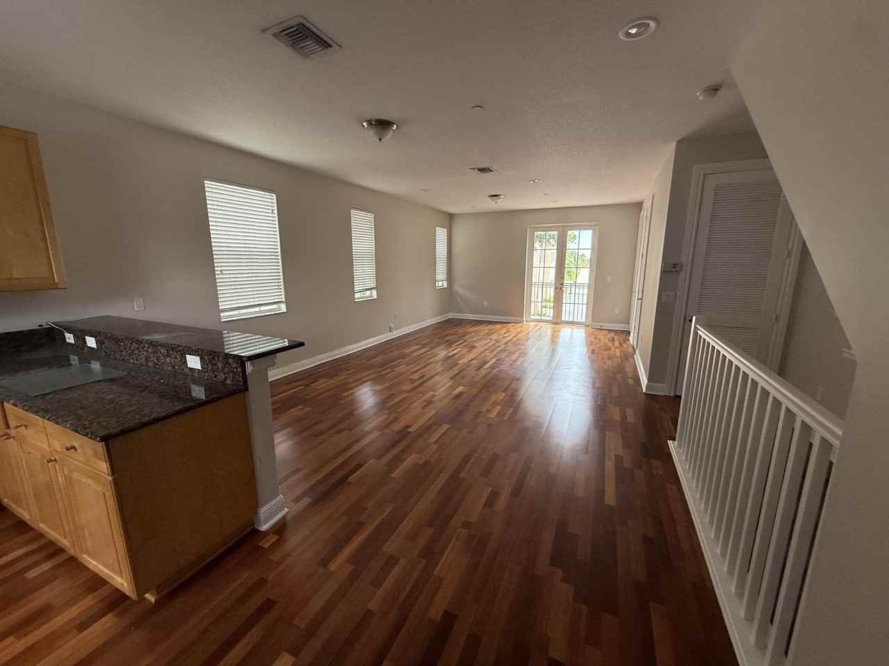 2502 N Dixie Hwy #11 - Photo 4 of 11