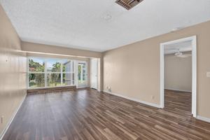 featured image of 2901 Sw 15th St #204