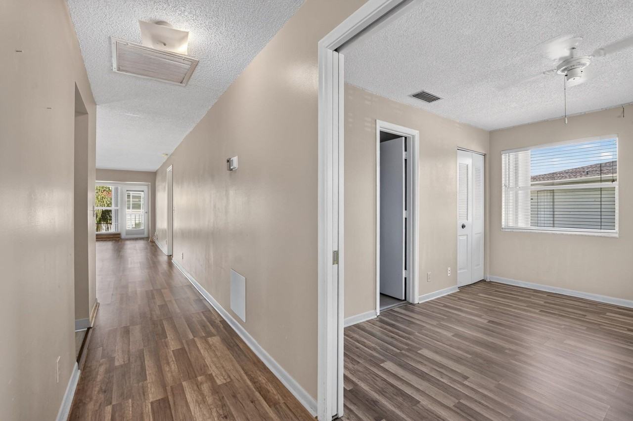2901 Sw 15th St #204 - Photo 3 of 49