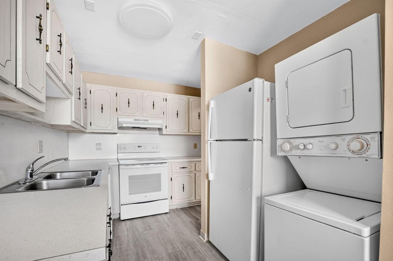 2901 Sw 15th St #204 - Photo 6 of 49
