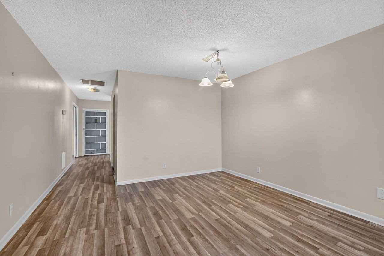 2901 Sw 15th St #204 - Photo 7 of 49