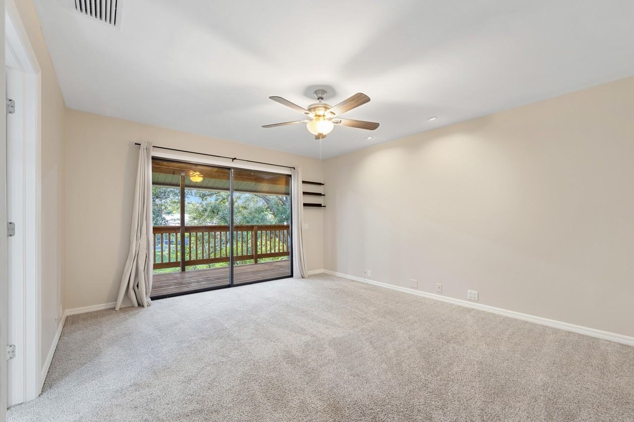 8070 Se River Ln - Photo 4 of 38