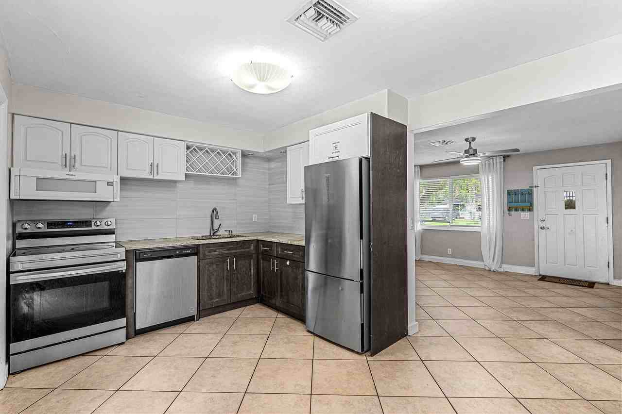 9478 Sw 51st St #9478 - Photo 5 of 23