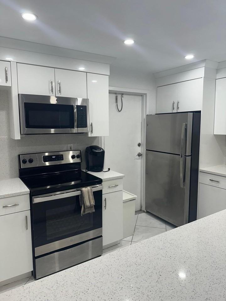 1424 Se 15th St #51 - Photo 2 of 19