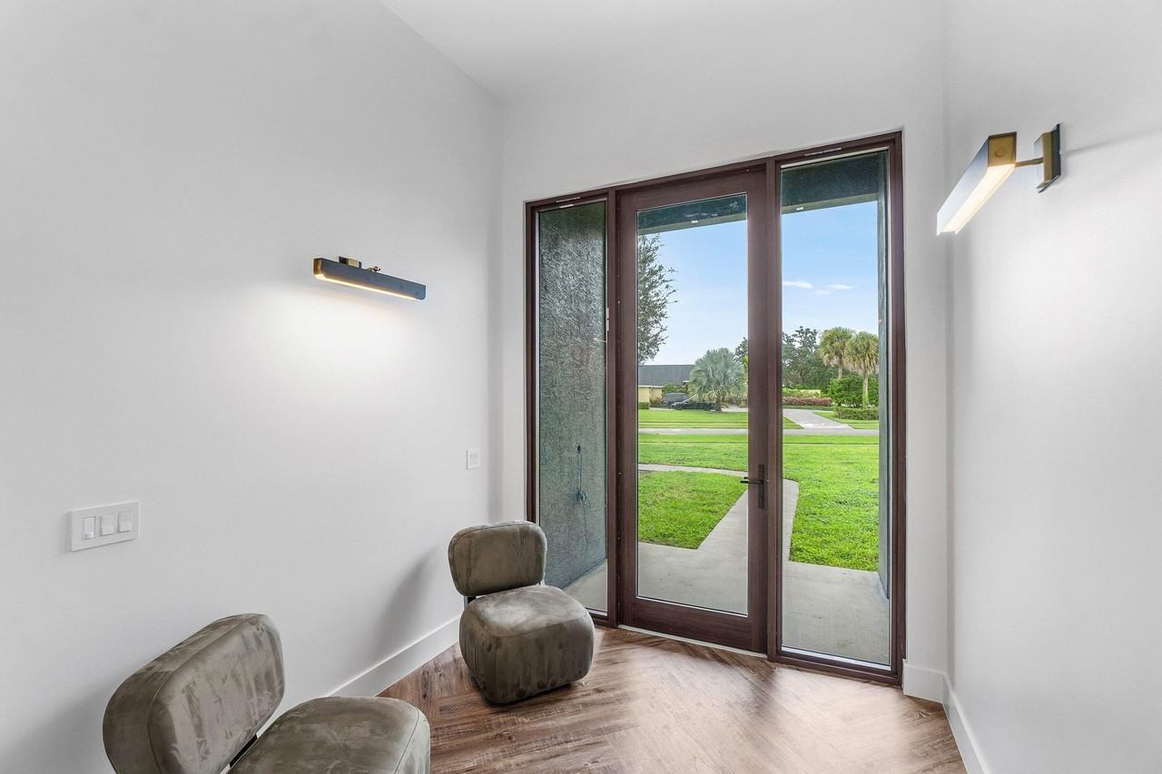 1050 Fairdale Way - Photo 2 of 43