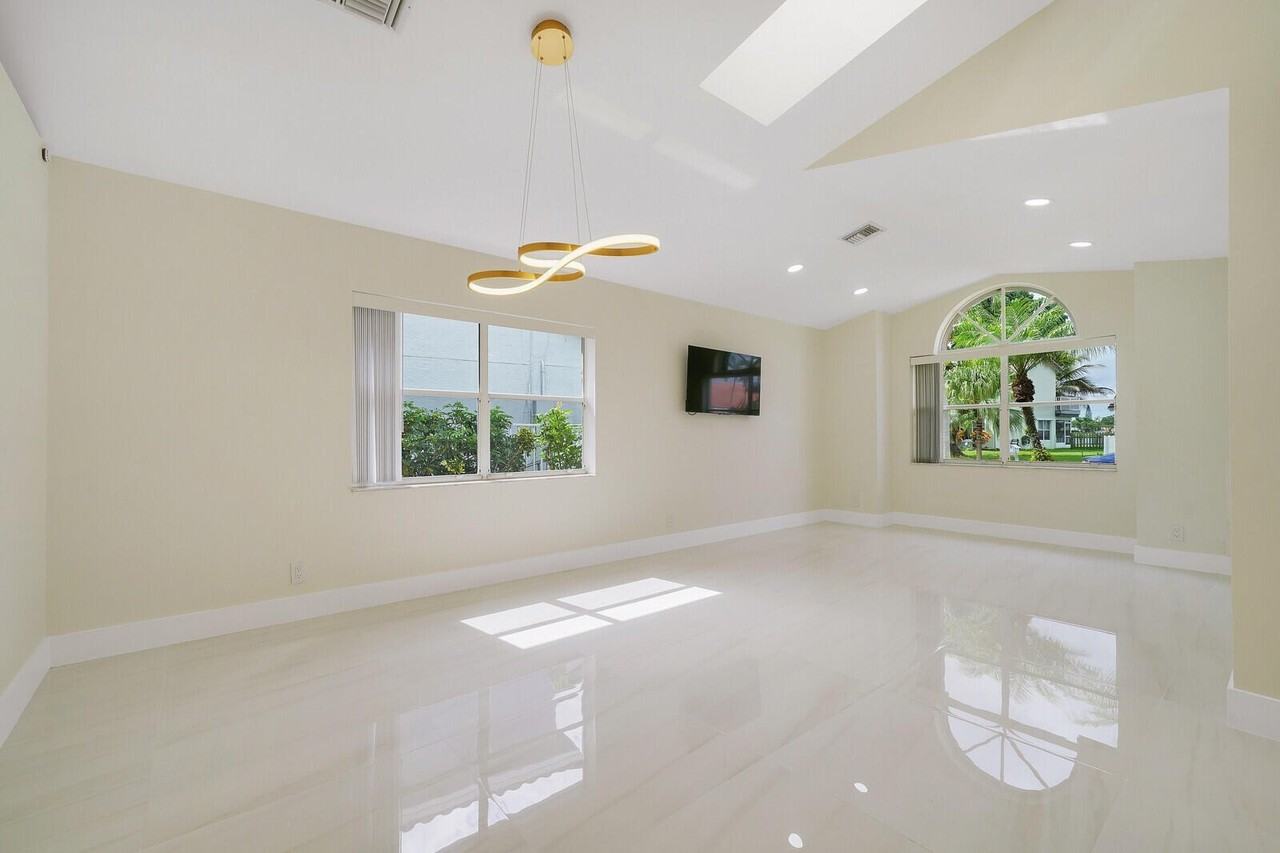 8599 Tourmaline Blvd - Photo 6 of 42