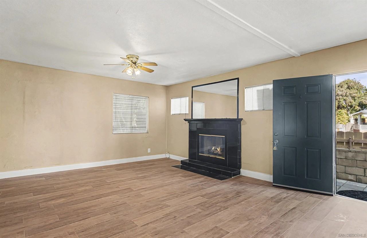 4397 Swift Ave - Photo 5 of 18