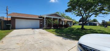 featured image of 924 Kings Post Rd