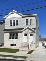 featured image of 365 Maine Ave #1FL