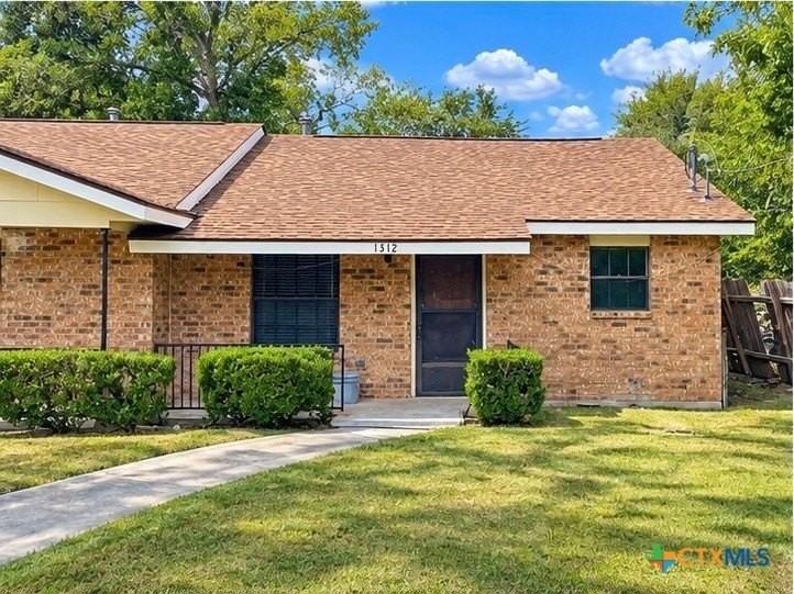 1312 S Mesquite Ave - Photo 3 of 12