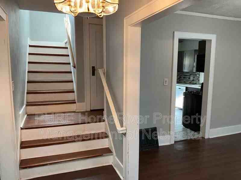 1424 S 46th St - Photo 7 of 26