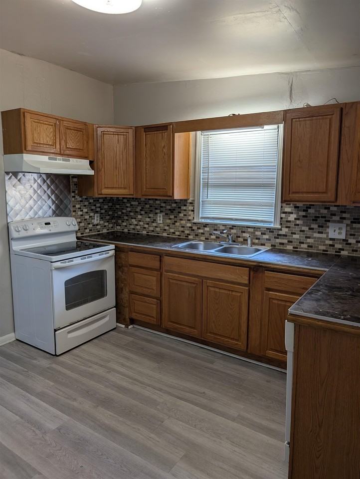 1513 Atkamire Dr #A - Photo 5 of 14