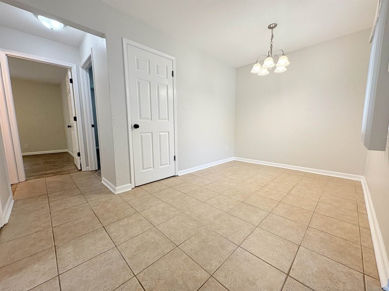 1595 Willow Bend Way #A - Photo 2 of 12