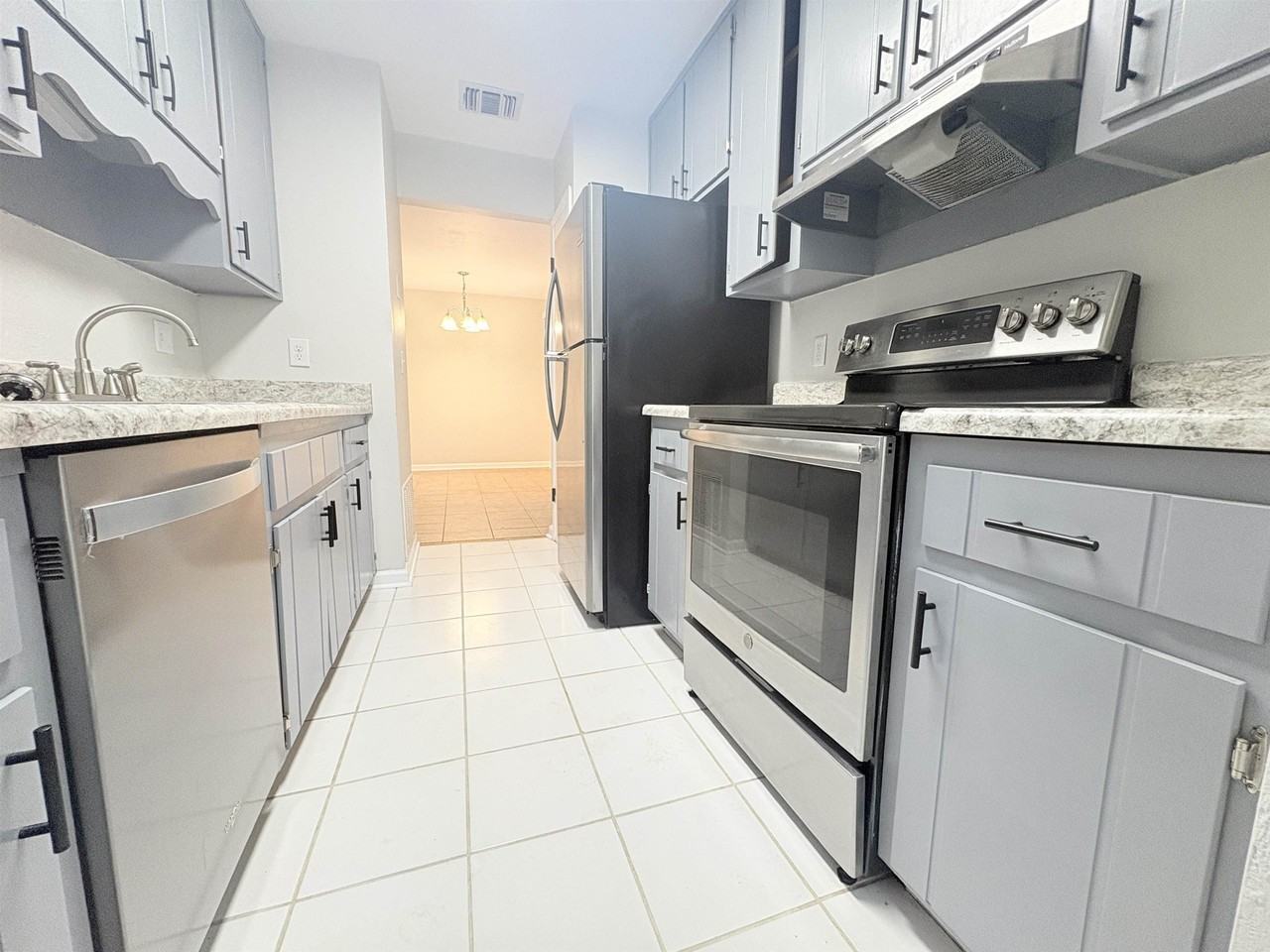 1595 Willow Bend Way #A - Photo 4 of 12