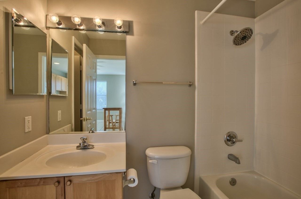 2106 Merrifield Ln ## 1 - Photo 5 of 10
