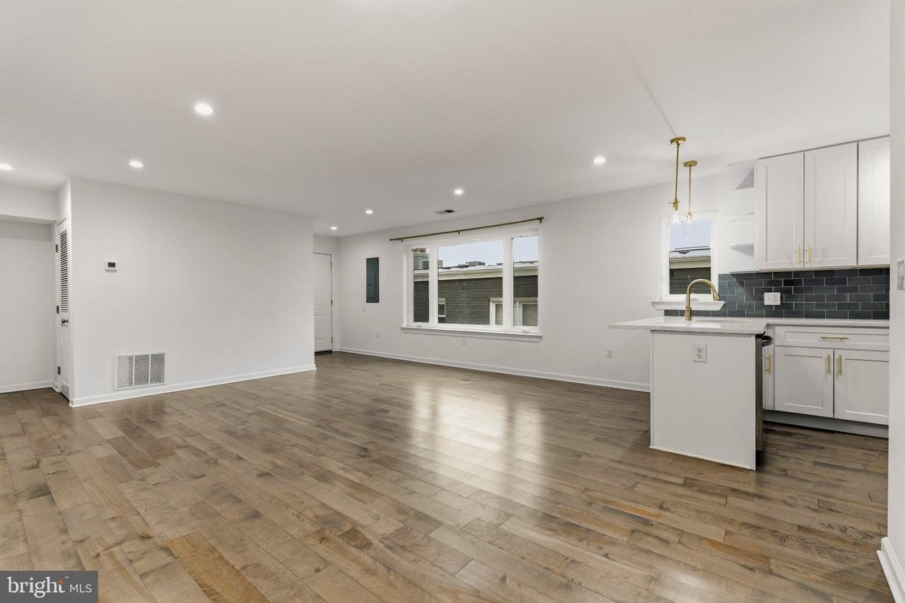 4442 B St Se #5 - Photo 4 of 16