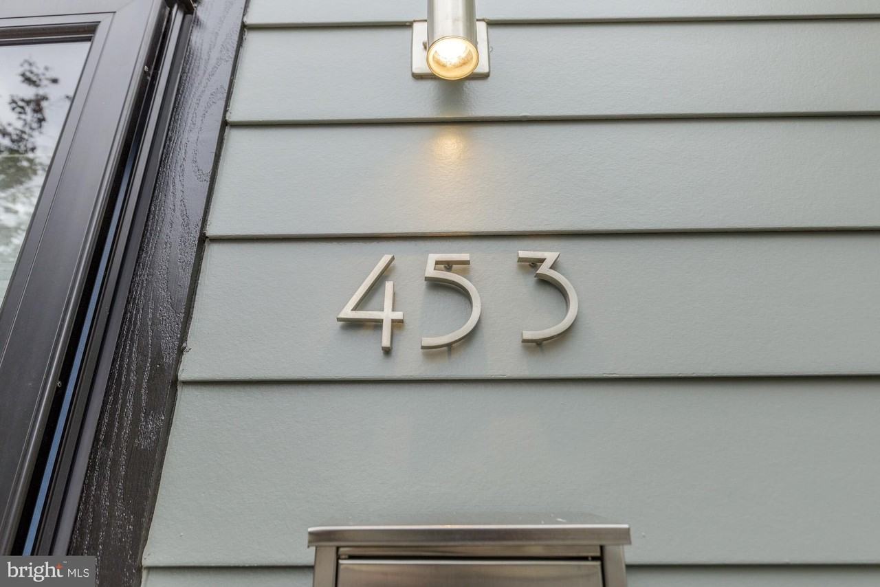 435 Ridge St Nw - Photo 3 of 32