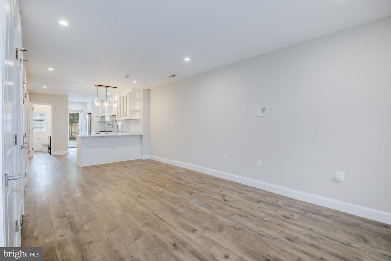 435 Ridge St Nw - Photo 6 of 32