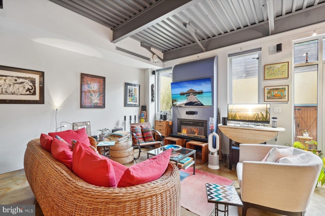 2351 Champlain St Nw #C3 - Photo 4 of 14