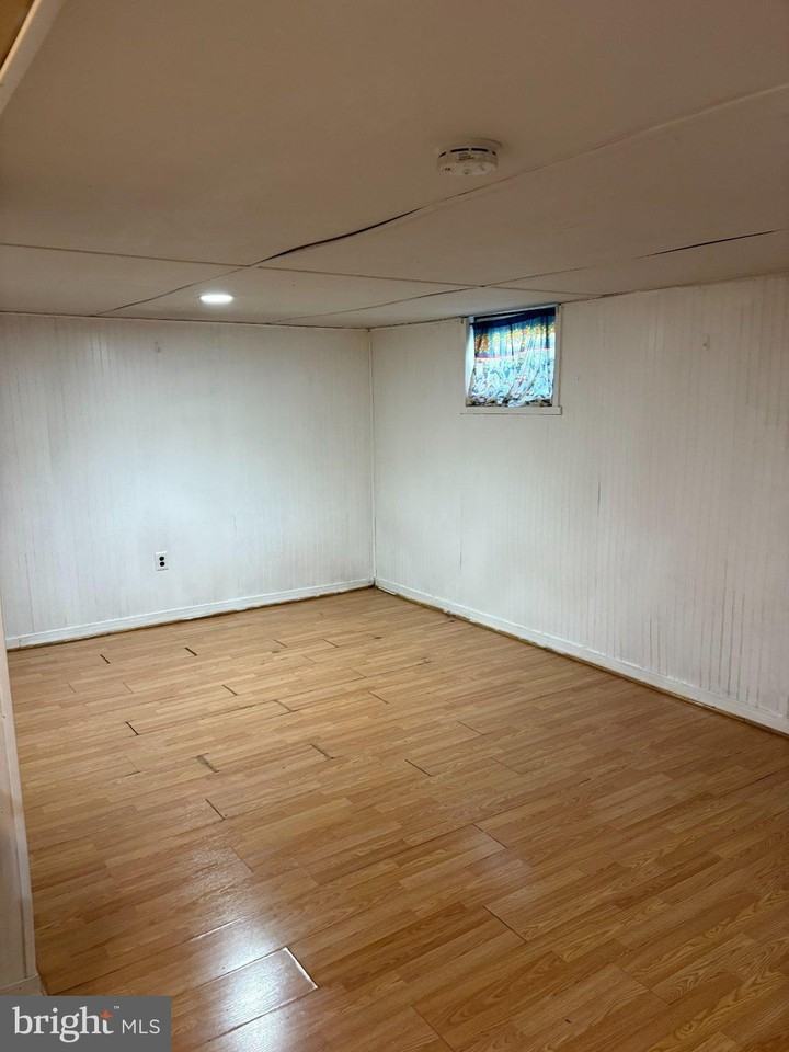 205 Harrison Ave - Photo 6 of 13