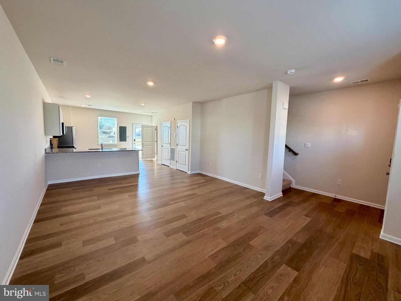 10955 Farmerfield St - Photo 3 of 23