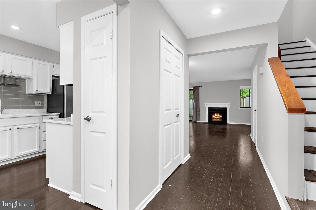 17 Tiburon Ct - Photo 2 of 30