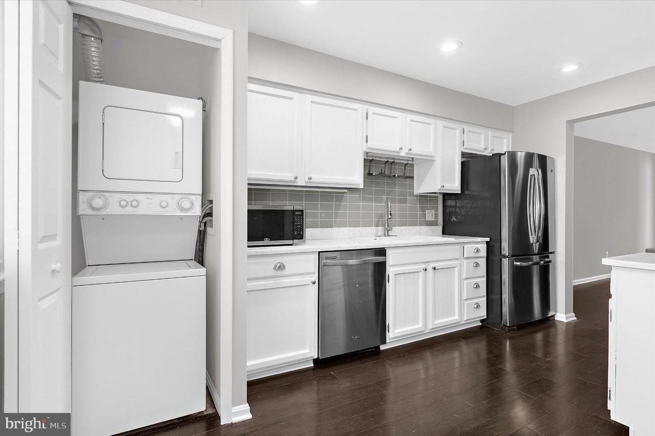 17 Tiburon Ct - Photo 4 of 30