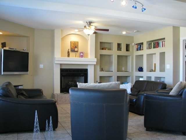 6413 Casper Ridge Dr - Photo 2 of 12