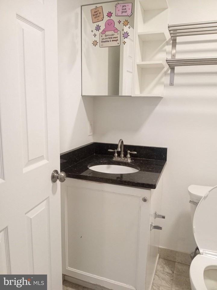 826 W Lombard St #200 - Photo 6 of 9